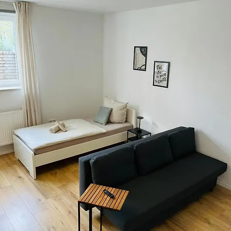 Overnight No2 - Studio, Kueche, Netflix