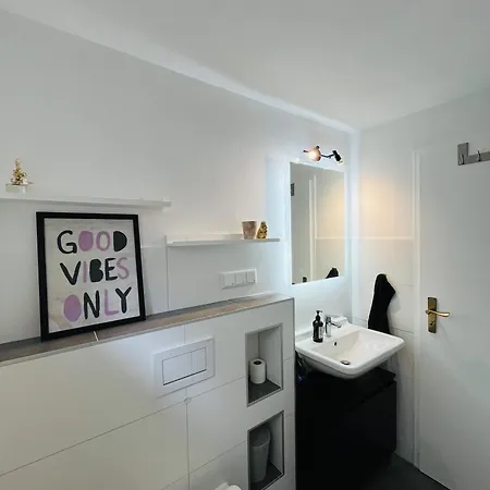 Overnight No2 - Studio, Kueche, Netflix * Hanower